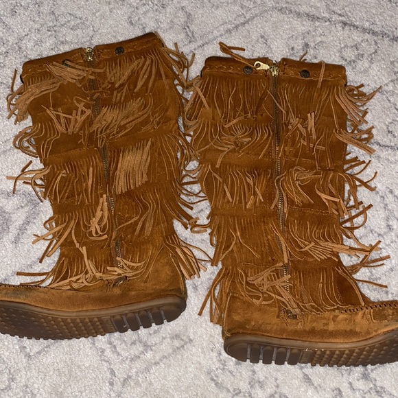 ✨Minnetonka Fringe 5 Layer Boot - Picture 7 of 15
